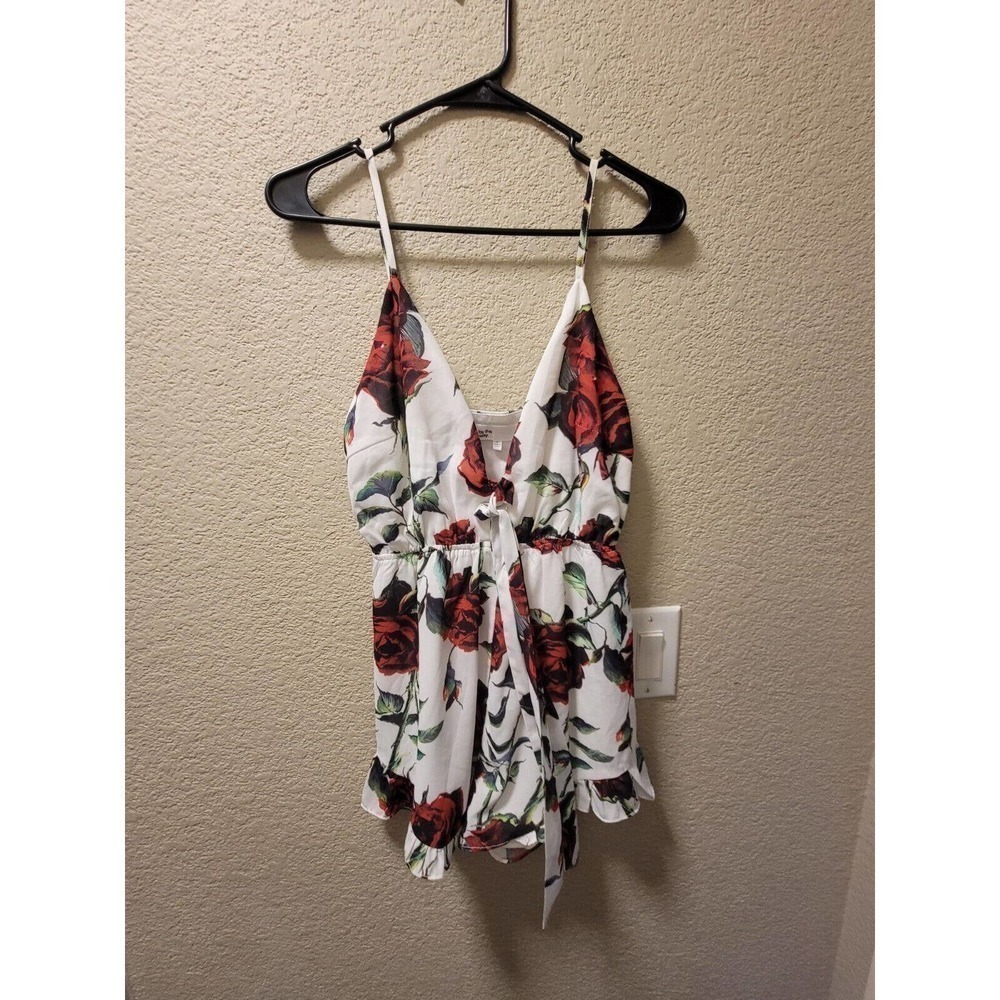 By The Way, White And Red Floral Shelby Front Tie Romper Size Small